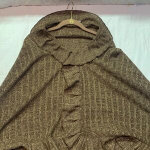 Boho Chico's Gold & Chocolate Ruffled Sweater Shawl | Metallic Front Clasp Wrap